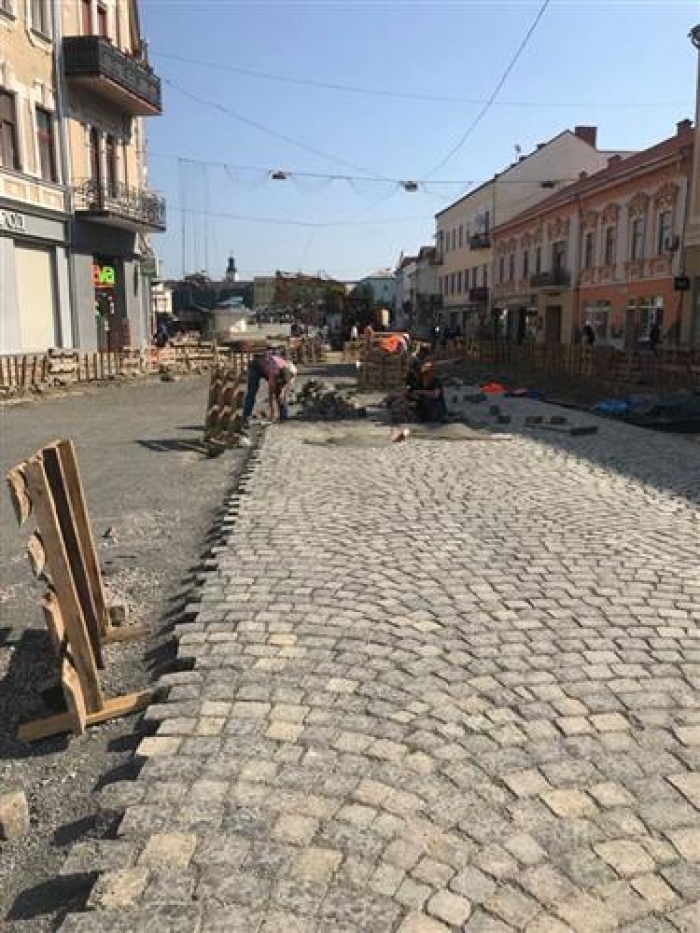 Чим сьогодні зайняті комунальні та інші міські служби столиці Закарпаття