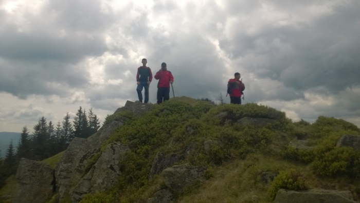Зниклого в карпатських лісах міжгірця знайшли гірські рятувальники
