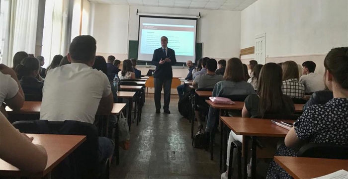 Ужгородські правники переймали досвід Німеччини в галузі господарського права від професора Інституту права та економіки Вісбадена
