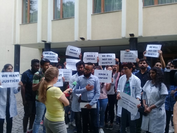 Іноземних студентів УжНУ сполохав "Крок2"