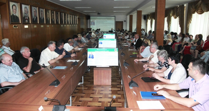 В Ужгородському нацуніверситеті говорили про виклики української післядипломної освіти