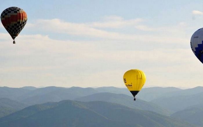 Чи знайдуться сміливці серед закарпатців піднятися в небо вище гір Карпат?