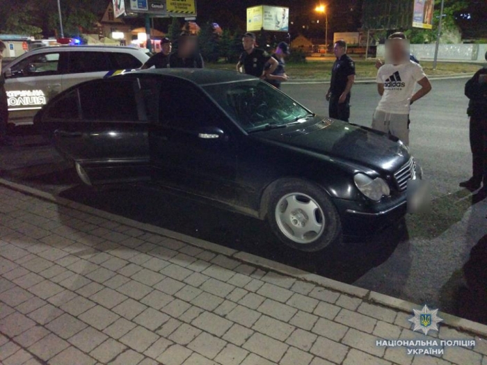 Воловецьких грабіжників-«гастролерів» спіймали поліцейські в Ужгороді