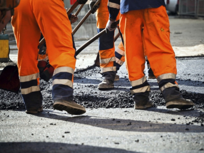 Москаль запевняє, що цього року ремонт місцевої дороги «Кольчино – Пузняківці» продовжать