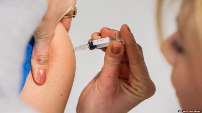 Спалах кору на Закарпатті: захворіли 49 учнів однієї школи