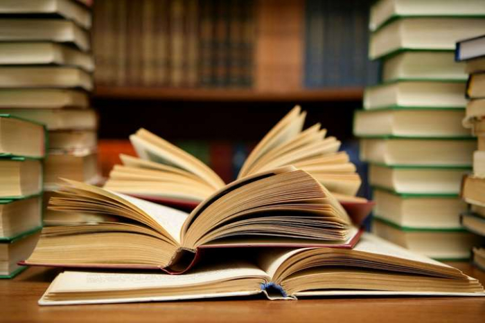 Що полюбляють читати професори та доценти Ужгородського нацуніверситету?