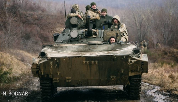 Бійці Закарпатської бригади попалися на незаконному перевезенні арсеналу зброї