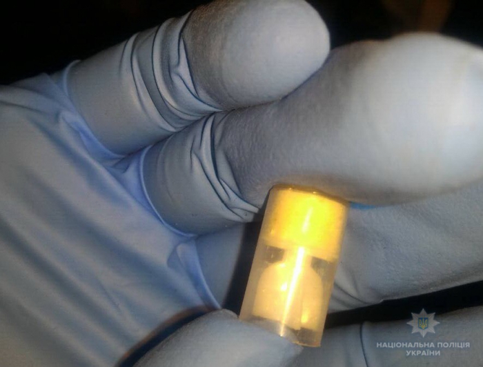 18-річний житель Берегова розгулював містом зі шприцом з метамфетаміном у кишені