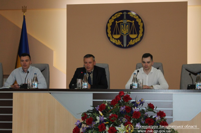 Закарпатські прокурори відпрацьовували навички проведення прямого і перехресного допиту в суді