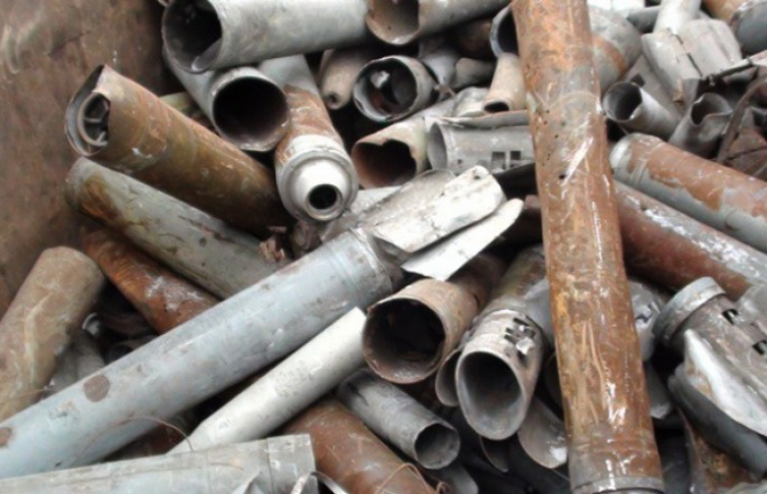 Групу юних "металістів" затримала на місці скоєнні злочину поліція в Ужгороді