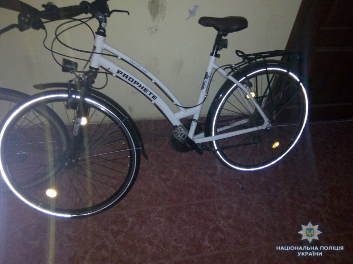 Ужгородський грабіжник тепер сяде за крадіжку ..."роверів"!