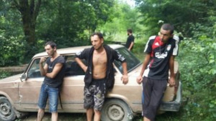 "Холодною зброєю" погрожували мешканцям монастиря роми на Закарпатті!