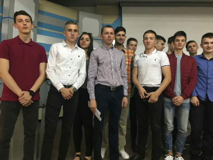 Майбутні спеціалісти в галузі правознавства дізнавалися про засади роботи закарпатських поліцейських