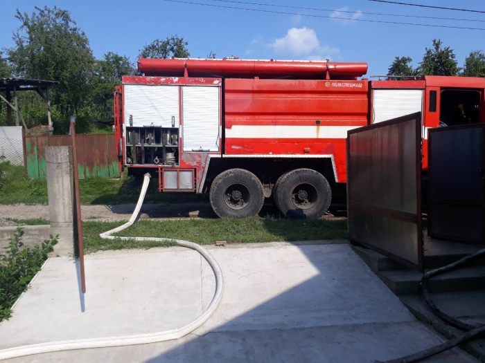 Закарпатські рятувальники ліквідували дві пожежі в житлових будинках