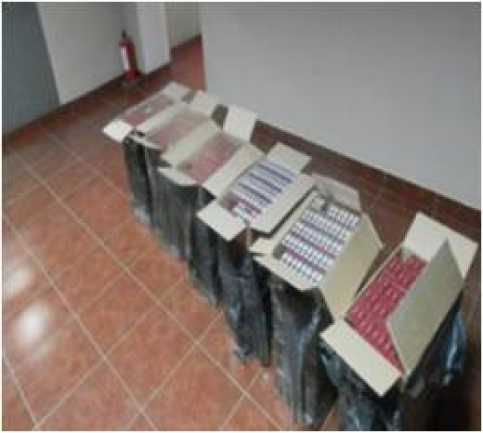 Три тисячі пачок сигарет покинули контрабандисти, тікаючи від мукачівських прикордонників