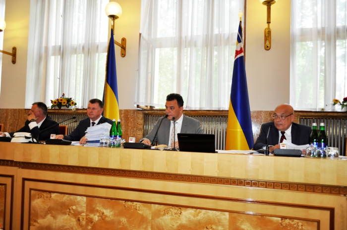 На сесії Закарпатської облради ухвалили низку знакових рішень  