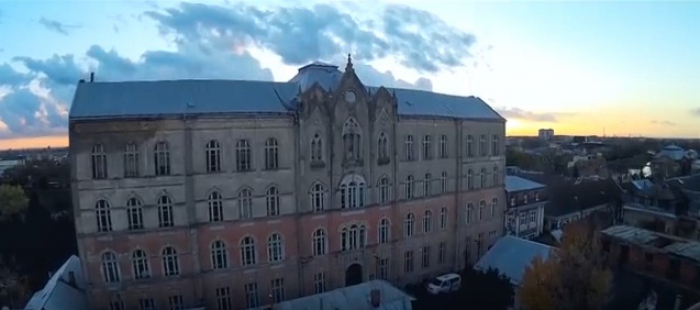 УжНУ  -  мрія майбутніх студентів  - з висоти пташиного польоту