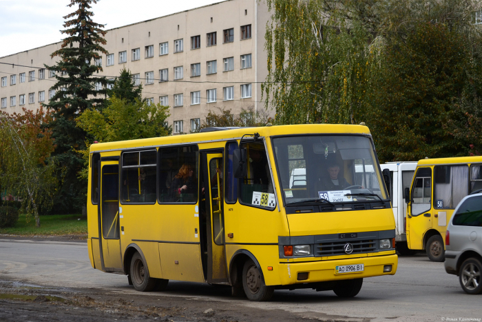 Ужгородський міскьквиконком оголосив конкурс серед перевізників на 7-ми міських маршрутах