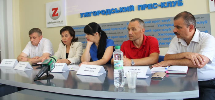 Чому діти переселенців, отримуючи паспорт, не отримують прописки
