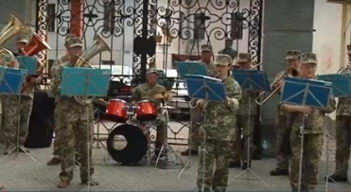 Концерт на честь  96-ої річниці 128-ї Закарпатської ОГПБр пройшов просто неба у Мукачеві