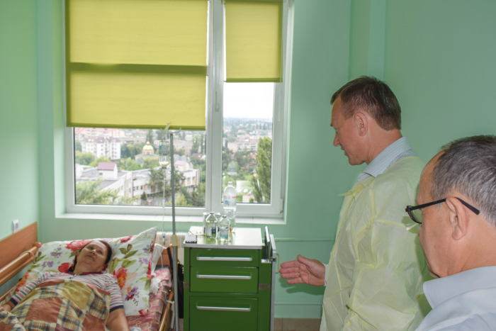 Керівництво Ужгорода проінспектувало міську центральну клінічну лікарню