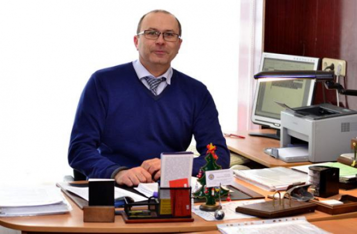 Добру освіту й справжній "Студентський смак" гарантує вступникам декан ФСН УжНУ Юрій Остапець