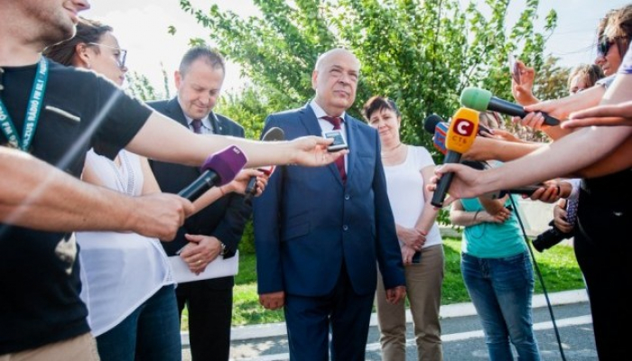 Угорщина передала Закарпаттю три тонни хлору для знезараження питної води