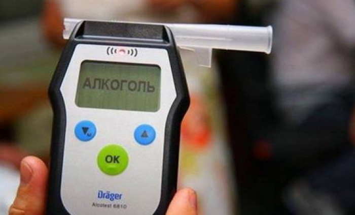 Зупинений поліцією на Закарпатті керманич "КаМАЗу" був добряче "під шафе"