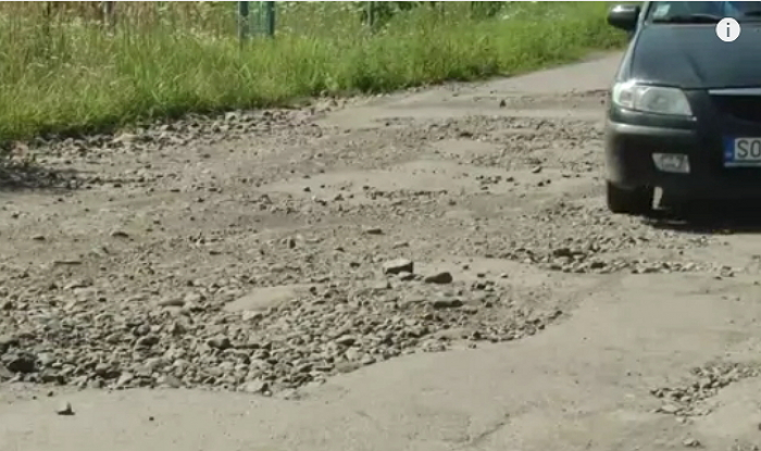Місцевим жителям терпіти бездоріжжя між селами на Ужгородщині вже несила!