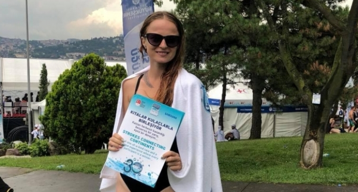 Переплисти Босфор: як ужгородка Олеся Чейпеш за півроку навчилася плавати та досягла мети