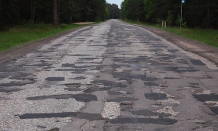 Як ускладнити життя закарпатським дорожникам: 10 років гарантії на ремонт