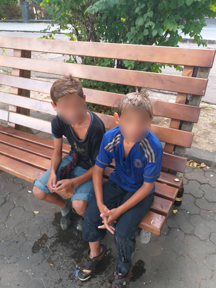 В ході рейду "Діти вулиці" в Ужгороді виявляли неповнолітніх, які займаються жебракуванням