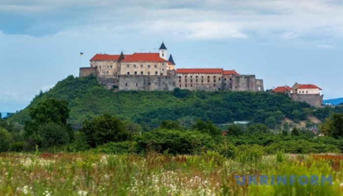 Паланок-гейт, або Кам’яна фортеця у місті над Латорицею