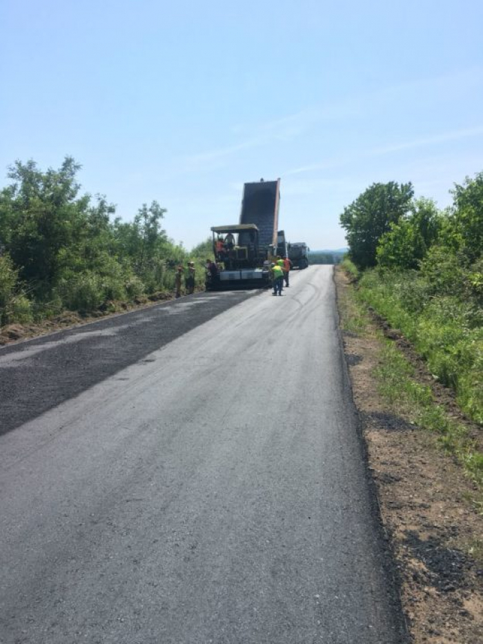 Закарпаття. Обласна дорога «Берегово – Кам’янське» до і після ремонту