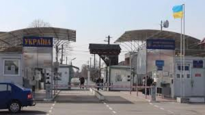 Подорожуючий намагався "впихнути" 200 гривень прикордонникам Закарпаття