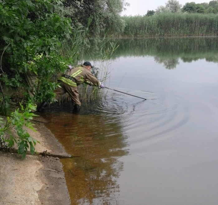 Молодий парубок із Закарпаття спочатку добряче випив, а потім — потонув!
