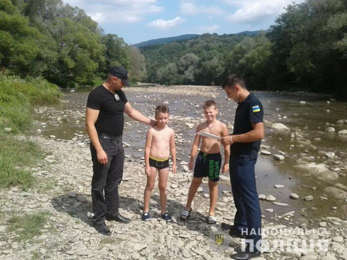 Рятувальний рейд річками і водоймами краю проводить поліція Закарпаття