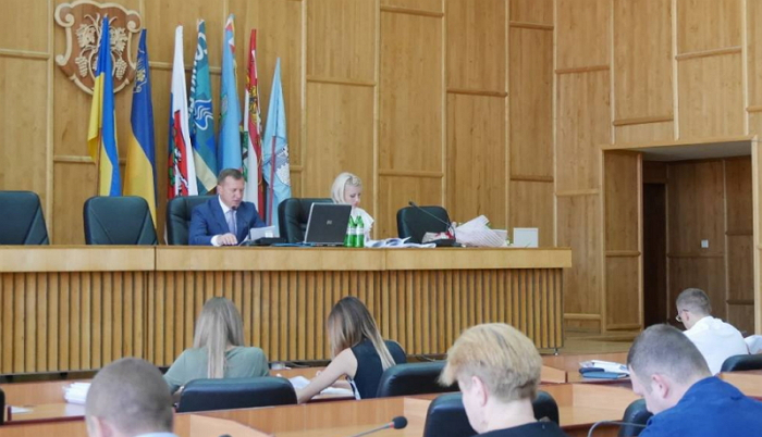 Ужгородські депутати затвердили міську Програму навчання плаванню дітей і розвитку водних видів спорту