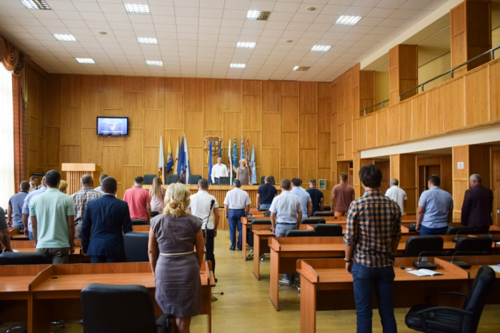 Ужгородська міськрада провела позачергову сесію у зв’язку з технічною помилкою