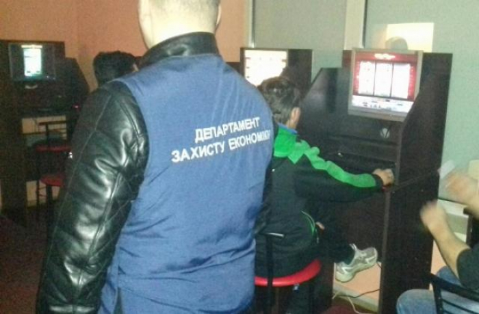 Москаль: Управління захисту економіки відкрито «дахує» гральний бізнес на Закарпатті