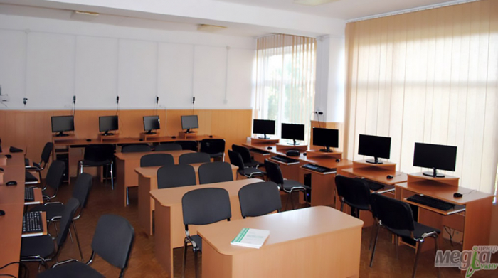 УжНУ оновлює матеріально-технічну базу: студентство матиме нові комп’ютерні класи
