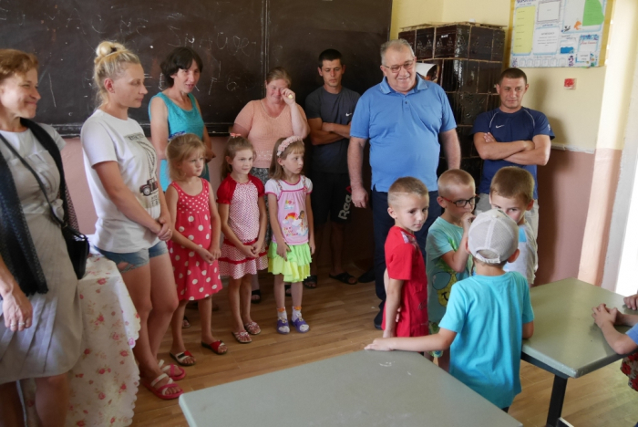 У подарунок до початку навчального року - нова актова зала