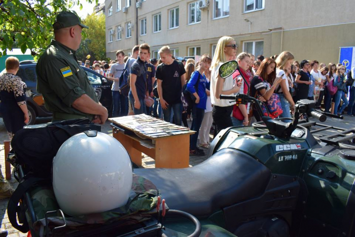 Як стати прикордонником та що таке служба за контрактом – тепер знають ужгородці