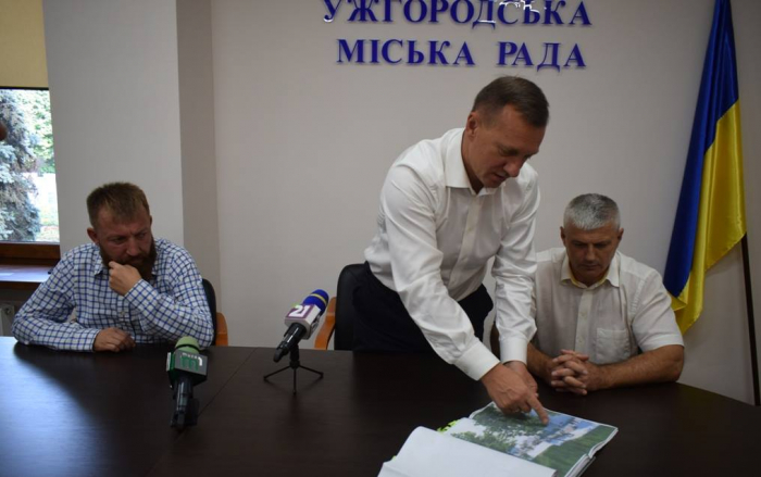 Міський голова Ужгорода: під час капітального ремонту набережної жодної липи не чіпатимуть, бо це не потрібно і проектом не передбачено