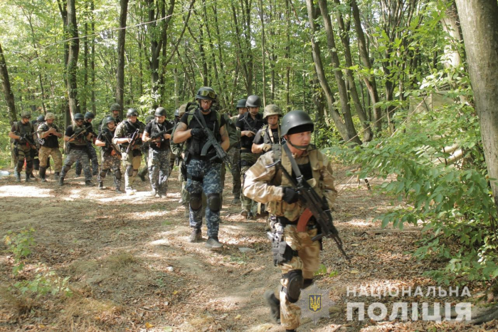 Рота особливого призначення Закарпаття підвищувала свої фахові здібності (ФОТО, ВІДЕО)