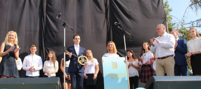 Віват студентство, віват УжНУ! В універі святкують День знань!