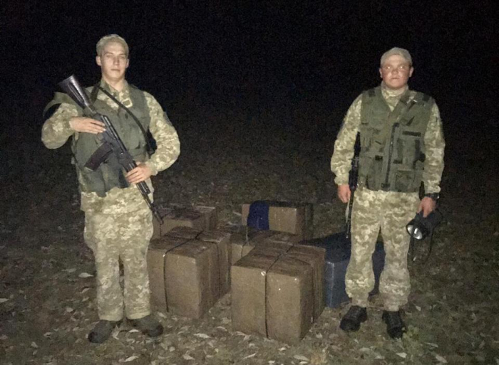 Чого тільки не знаходять закарпатські прикордонники на берегах Тиси