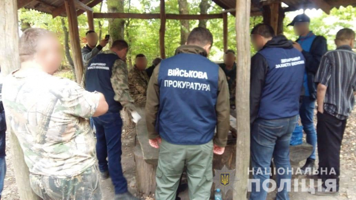 Закарпатського лісівника пов’язали на хабарі у сумі в півтора десятка тисяч гривень