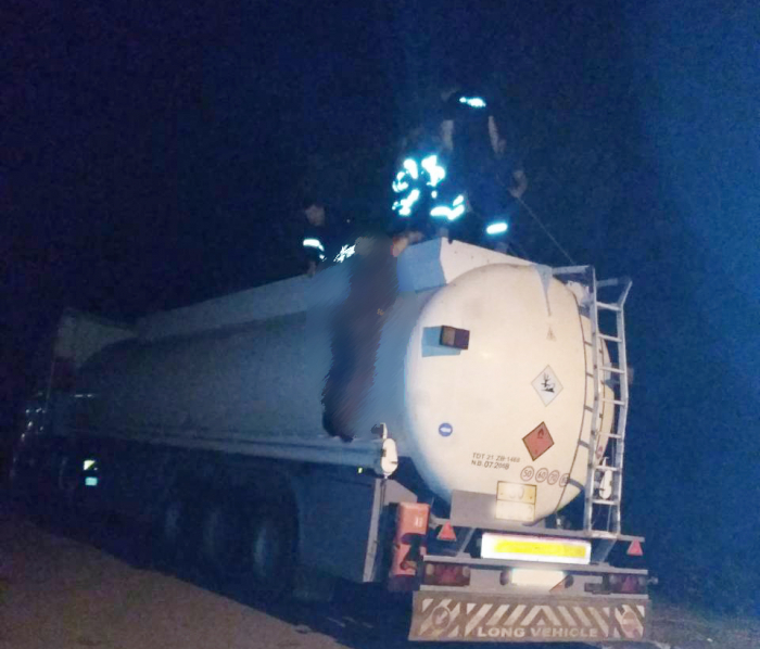 Трагедія на об’їзній дорозі в Ужгороді: водій бензовоза загинув у цистерні