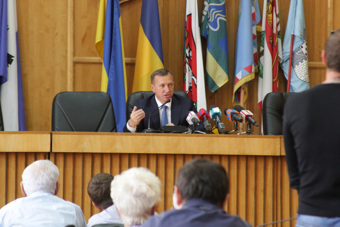 Мер Ужгорода Богдан Андріїв: «Дайте можливість викласти 10-20 метрів, щоб побачити, як це буде виглядати»